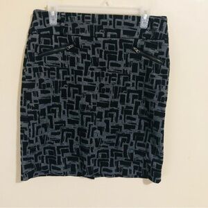 Darjoni Pencil Skirt